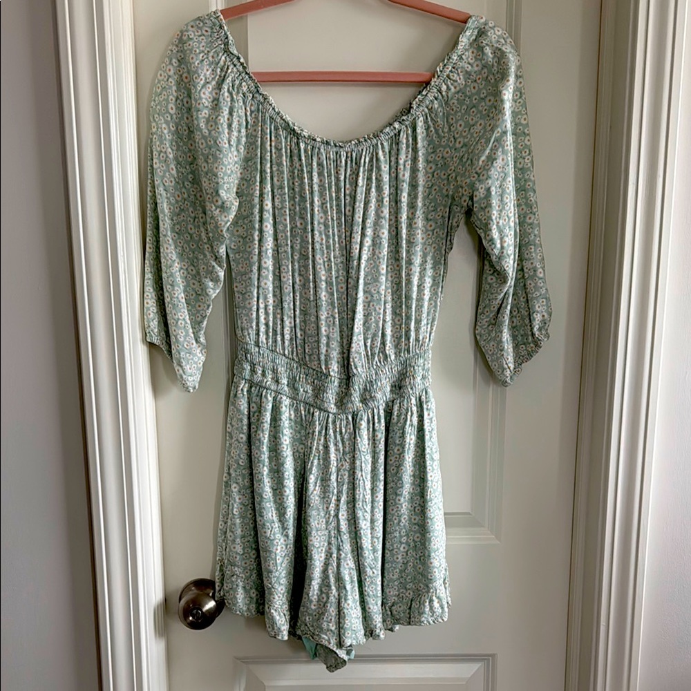 Hollister romper